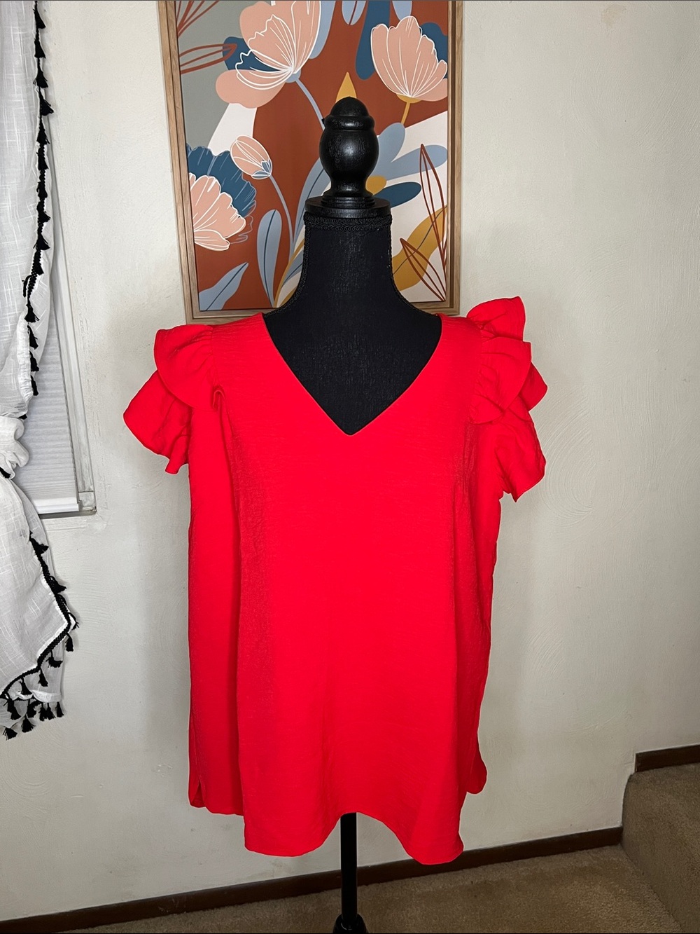 Umgee USA Cherry Ruffle V-Neck Top Size M NEW